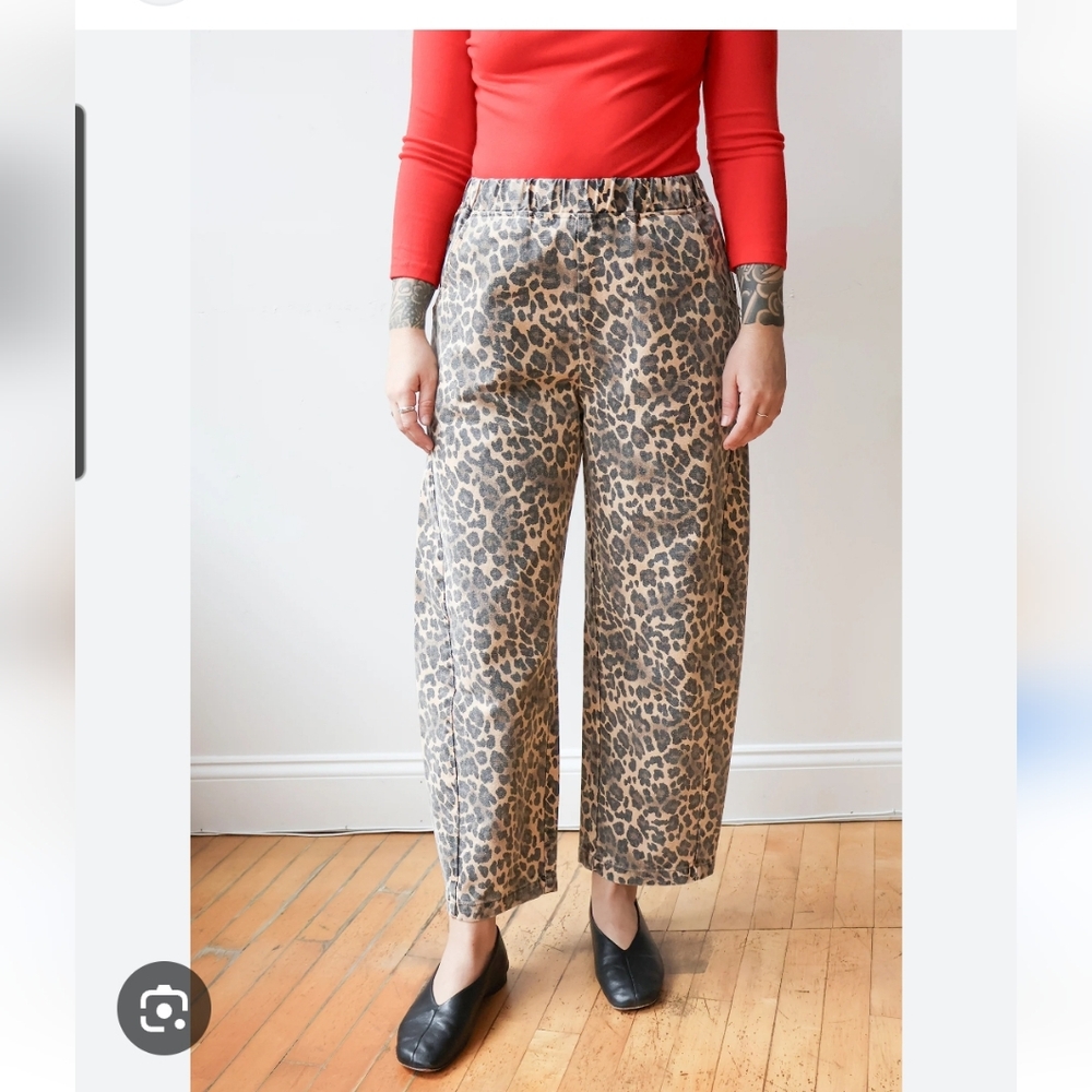 NWT Le Bon Shoppe Arc Pant